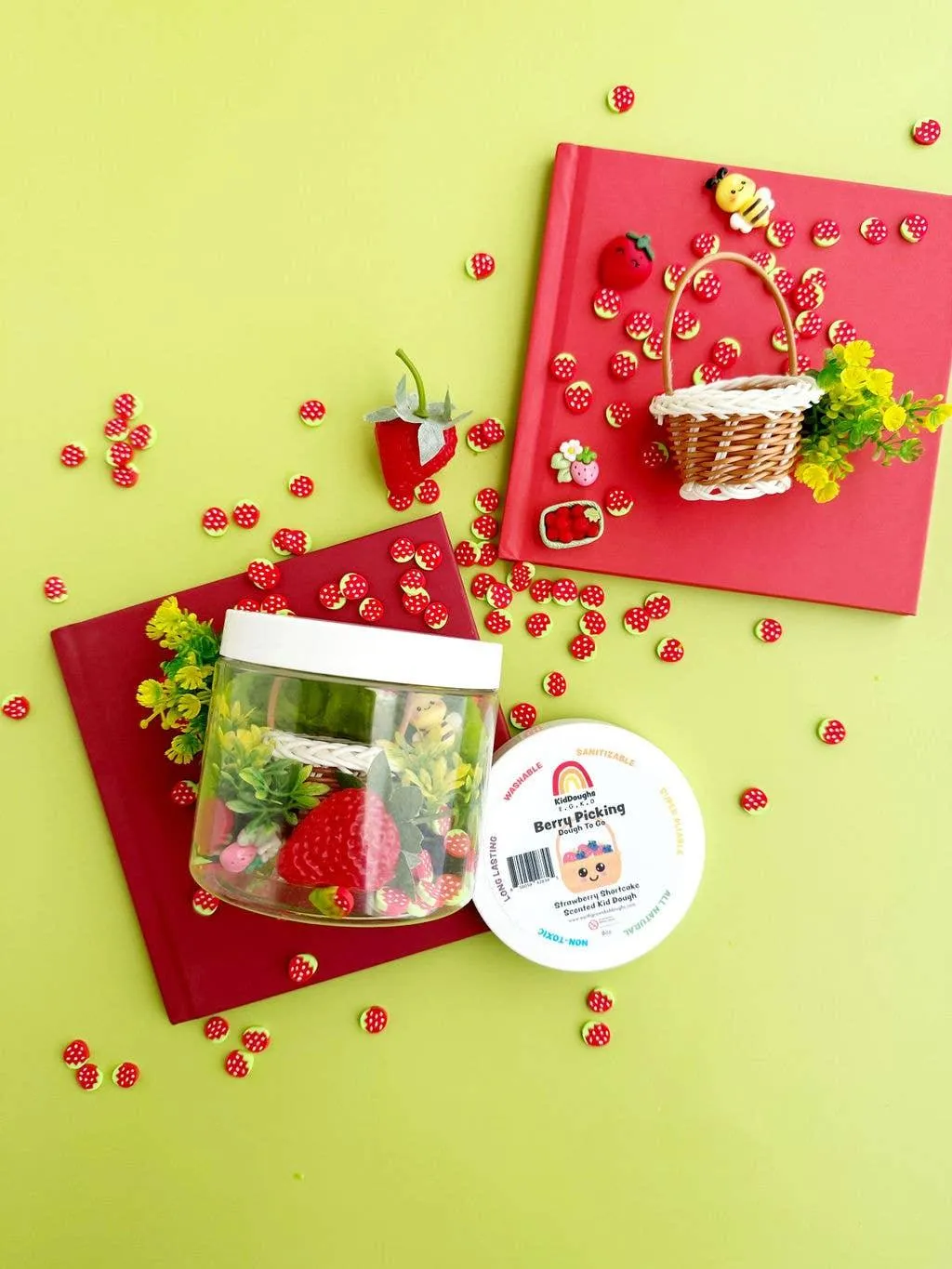 Berry Picking Play Dough-To-Go