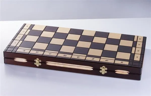 GALANT - 22.5" Wooden Chess Set
