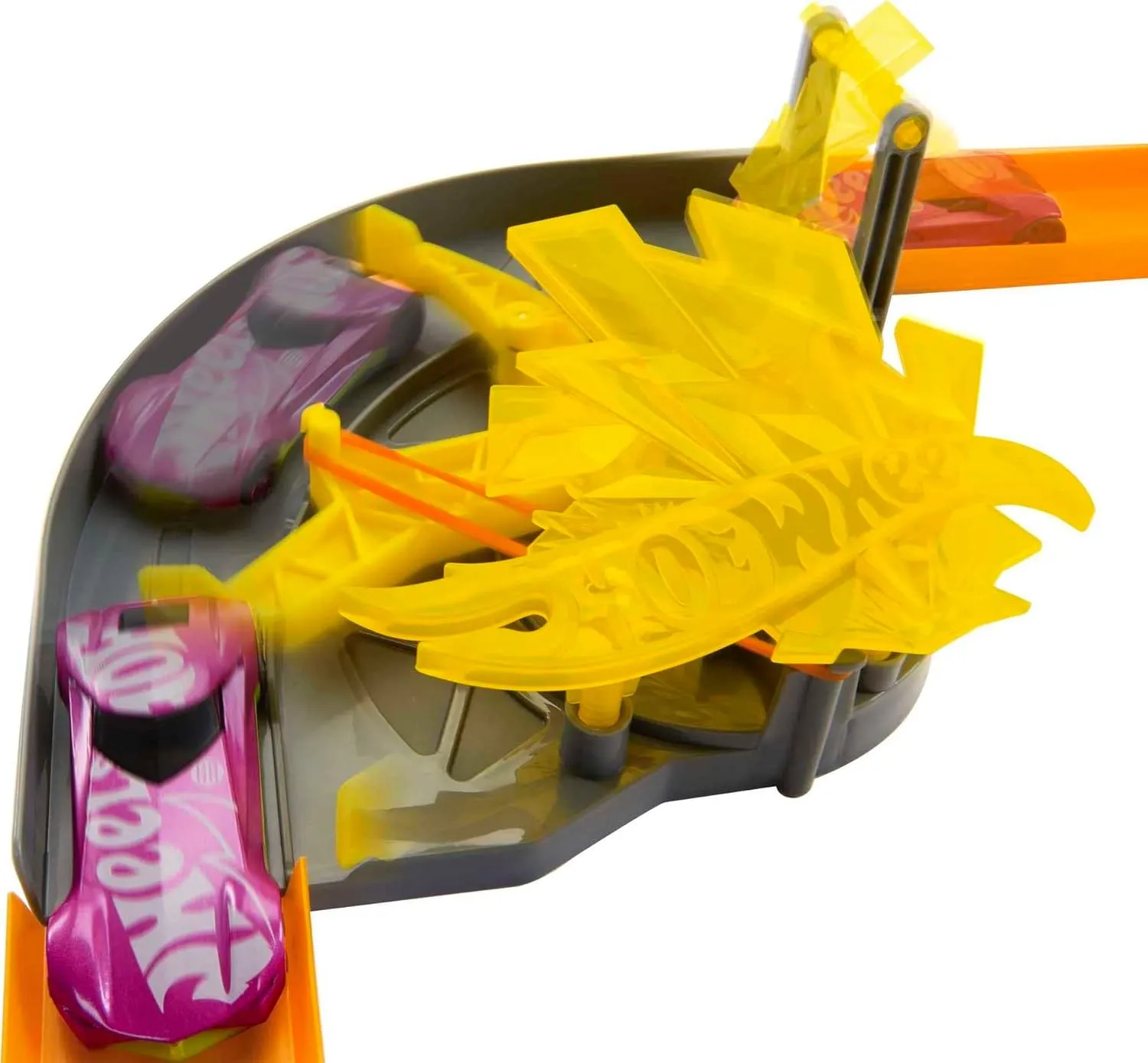 Hot Wheels Track Set with 1 Hot Wheels Car, 12 Track Boosting Components, Stackable Toy Storage Box, Lightning-Themed Track Builder Set for Kids Ages 5 